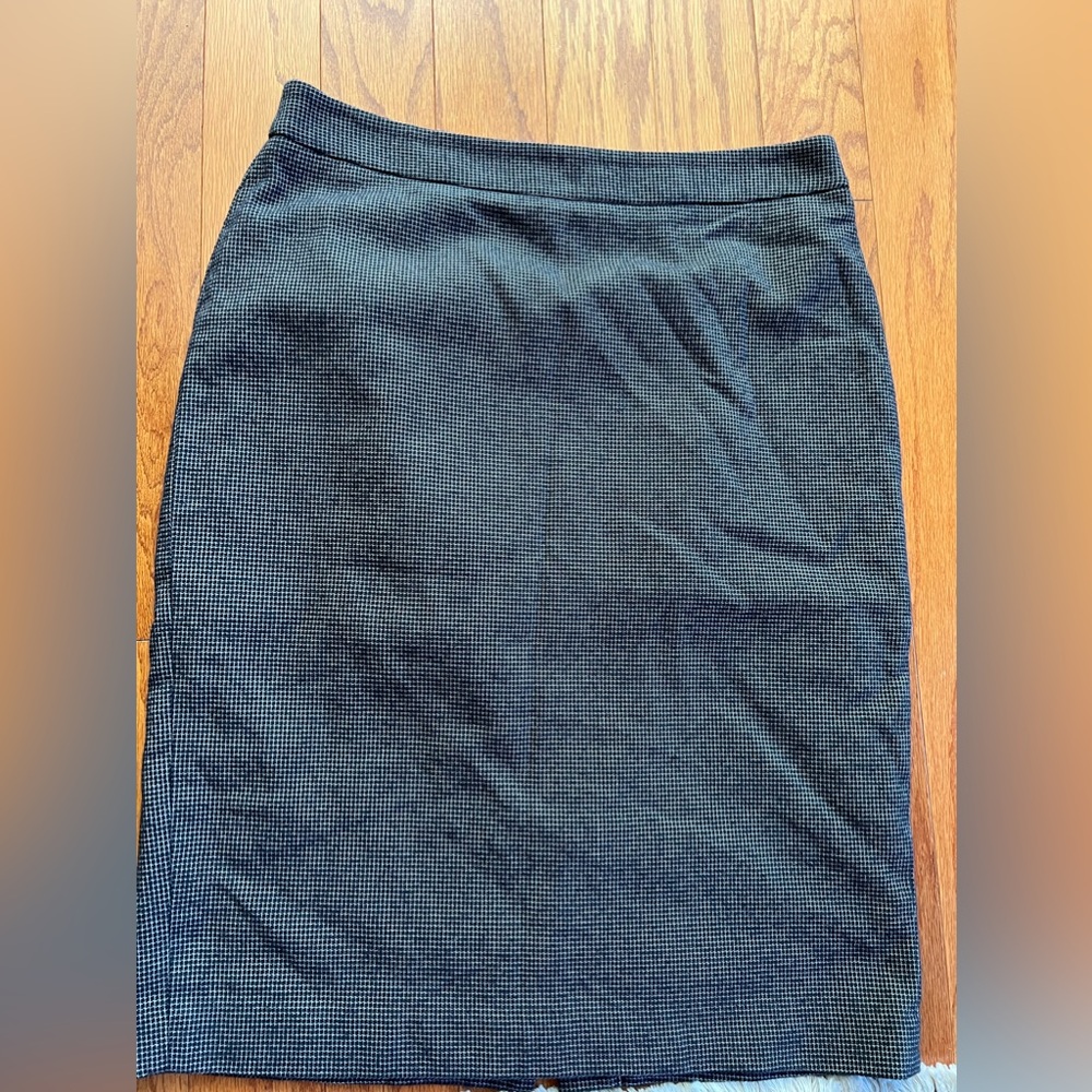 Ann Taylor Pencil Suit Skirt - Gray Size 6